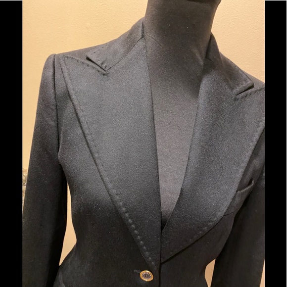 Dolce & Gabbana 100% Cashmere Blazer. - Picture 3 of 10
